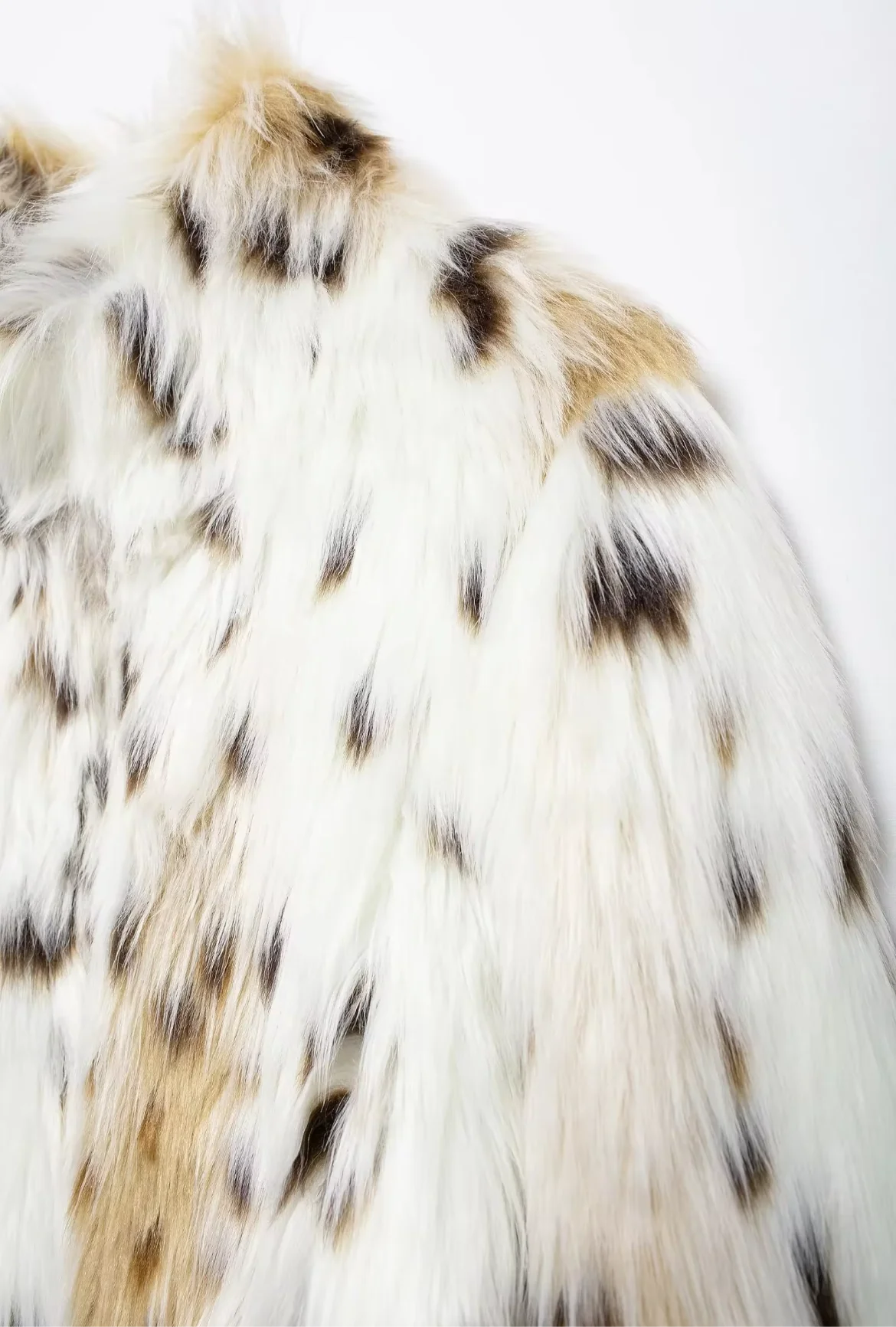 Eleganter Kunstpelzmantel im Schneeleoparden-Design