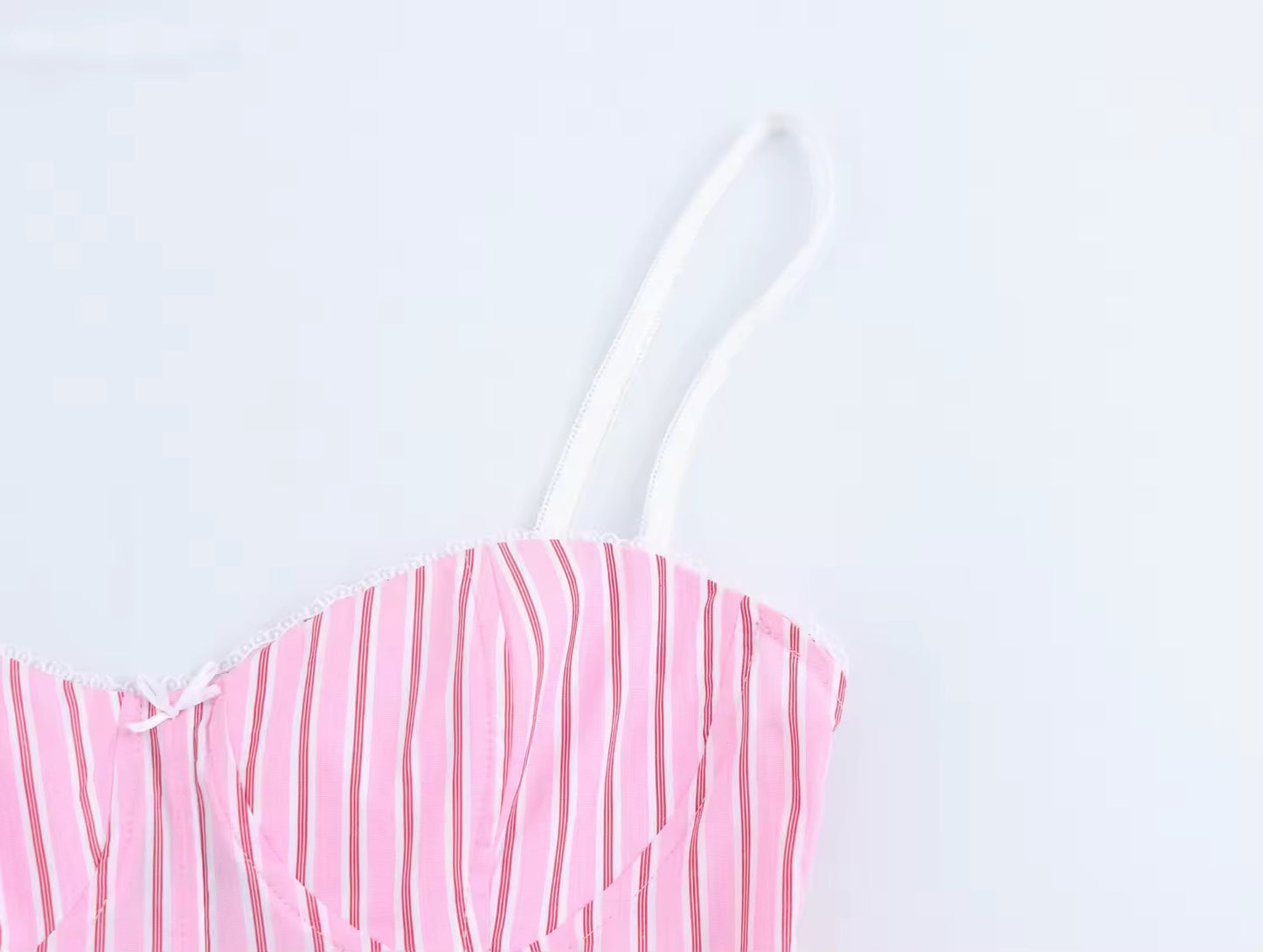 Zweiteiliges Set mit Bustier-Top und weiter Hose in Rosa mit Streifen