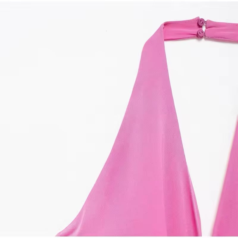 Pinkfarbenes Neckholder-Kleid