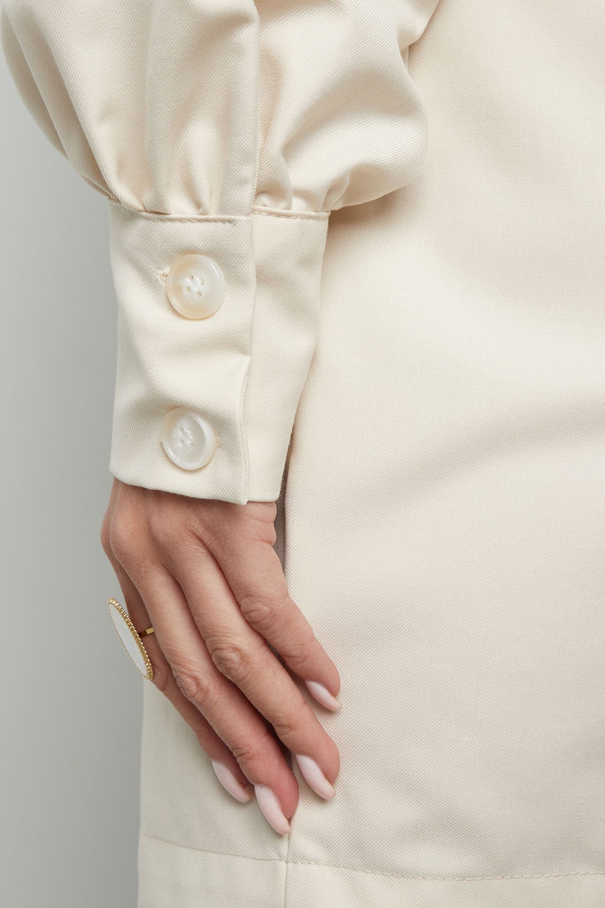 Langärmliger Playsuit – gebrochenes Weiß 