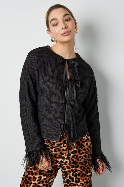 Federjacke mit schwarzem Panther-Print