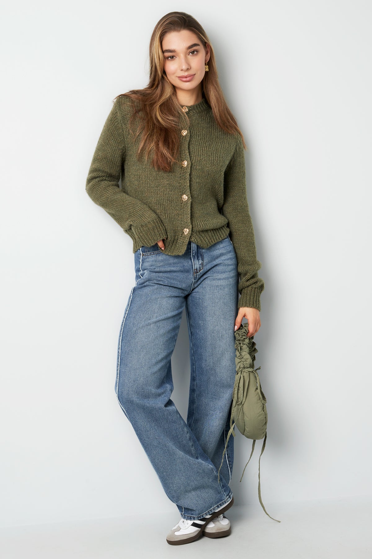 Gestrickter Love Cardigan