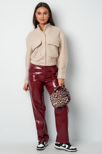 Bomberjacke aus Bouclé