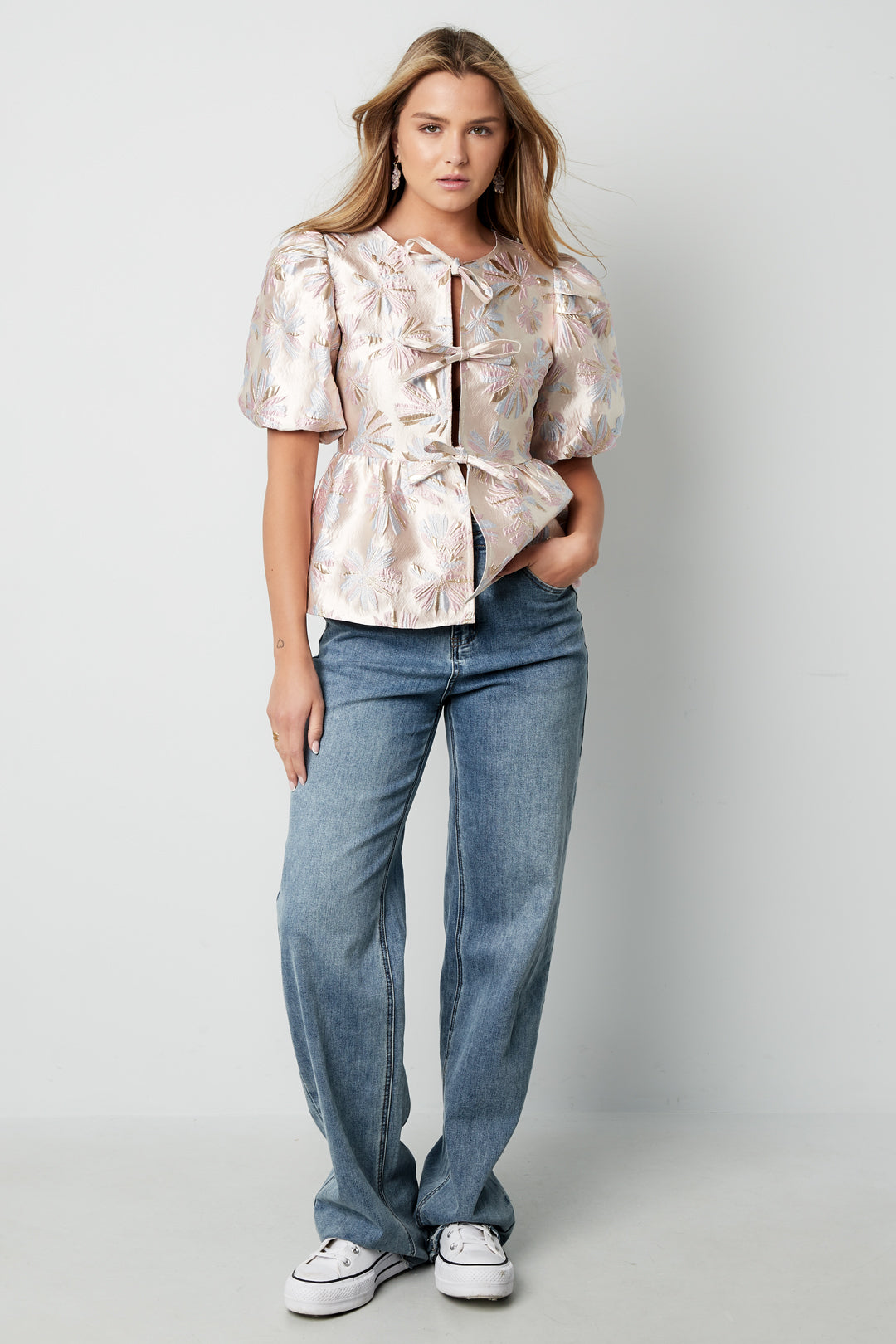 Gewebte Polyesterfasern Damen Kurzarm Oberteil Elegantes Blumenmuster
