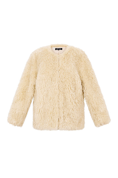 Weicher, flauschiger Mantel