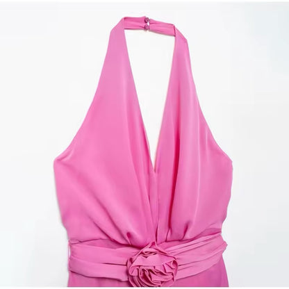 Pinkfarbenes Neckholder-Kleid