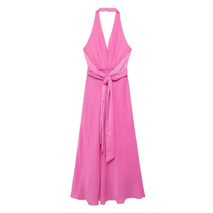 Pinkfarbenes Neckholder-Kleid