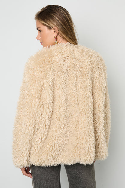 Weicher, flauschiger Mantel