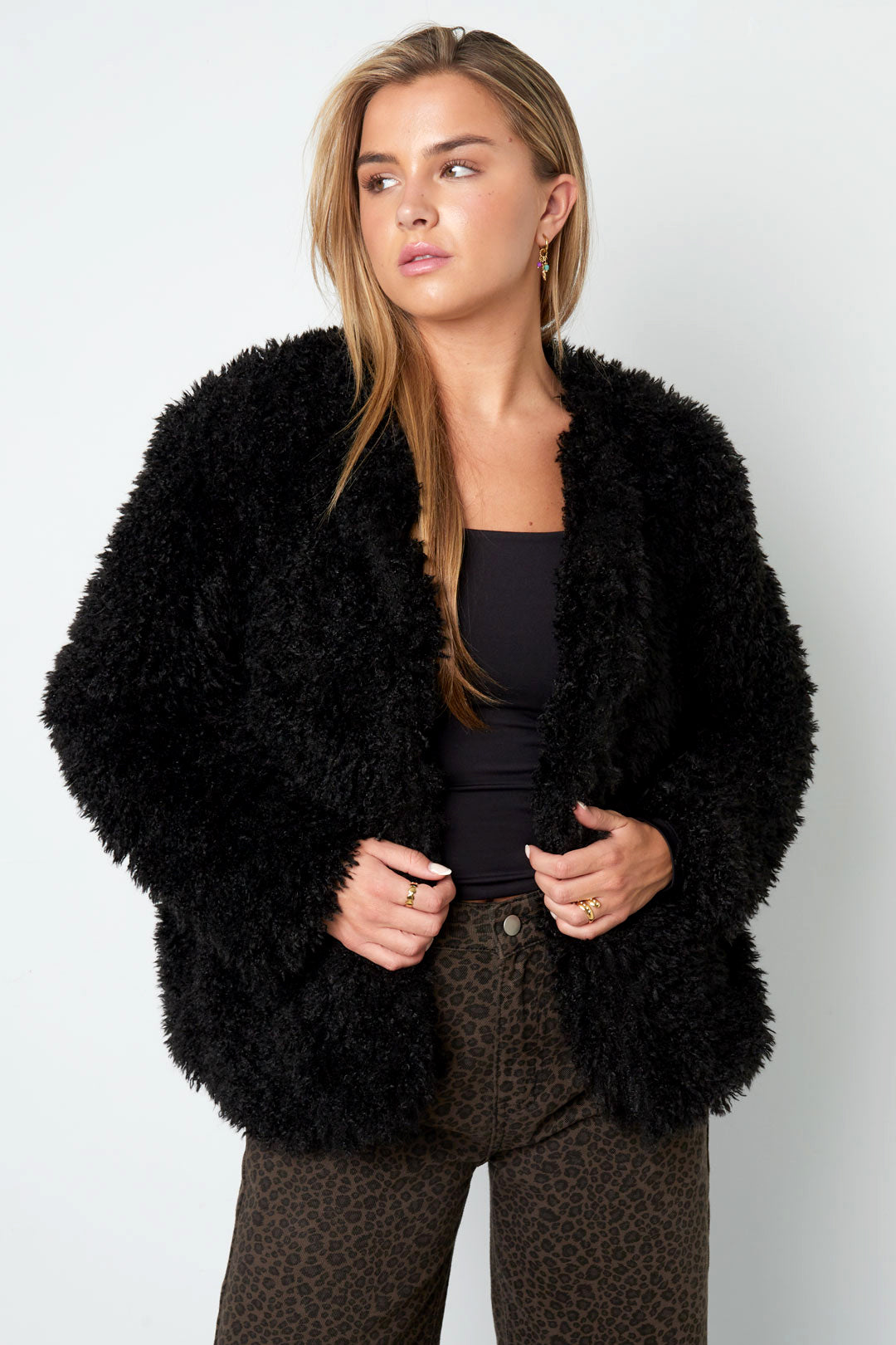 Weicher, flauschiger Mantel