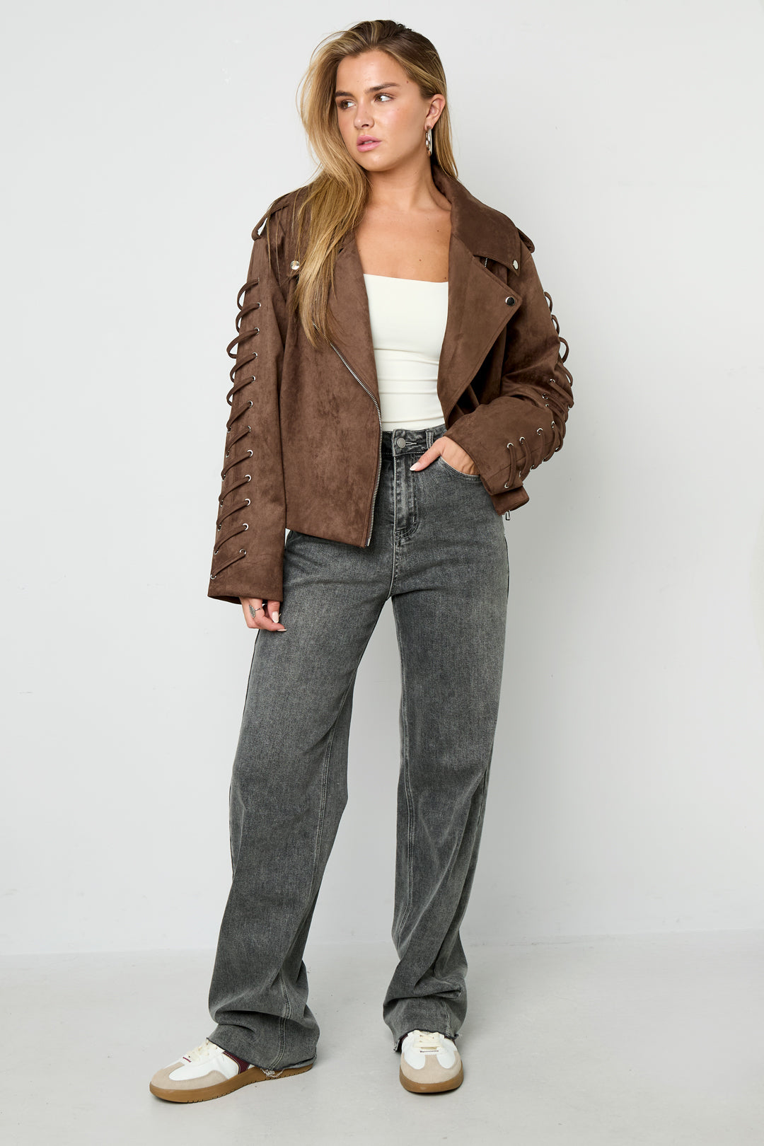 Wildlederjacke mit Schnürung